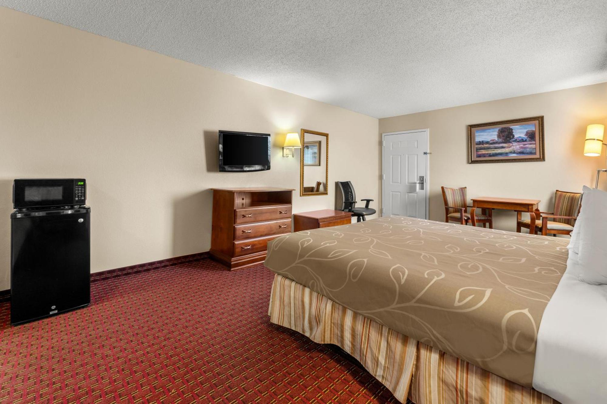 Americas Best Value Inn-Montezuma Exterior foto